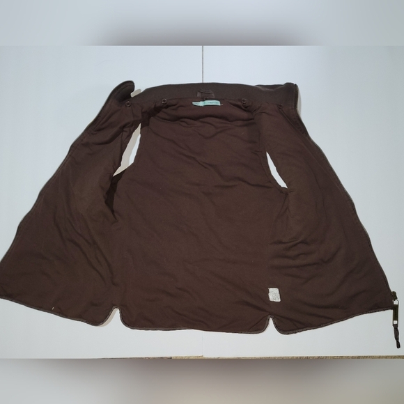 Maurices 2000s Y2K Brown Quilted Puffer Fall Vest Embroidered Paisley Detail - Picture 3 of 9